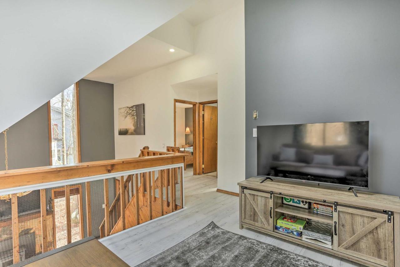 Cozy With Deck Near Shawnee Mountain! * Bushkill