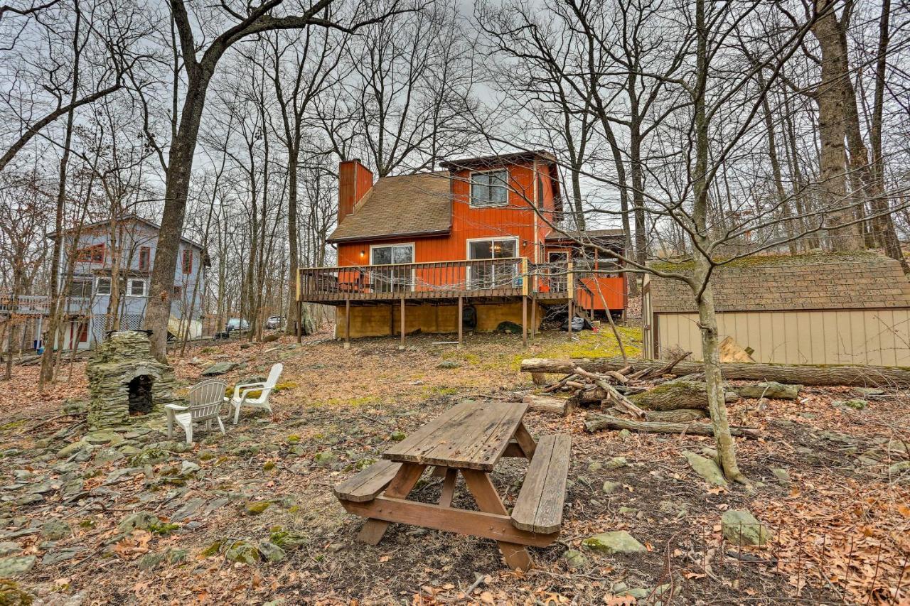 Holiday home Cozy With Deck Near Shawnee Mountain! Bushkill