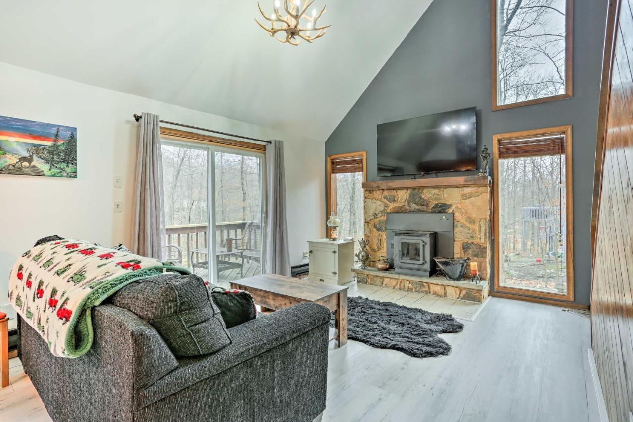 Holiday home Cozy With Deck Near Shawnee Mountain! Bushkill
